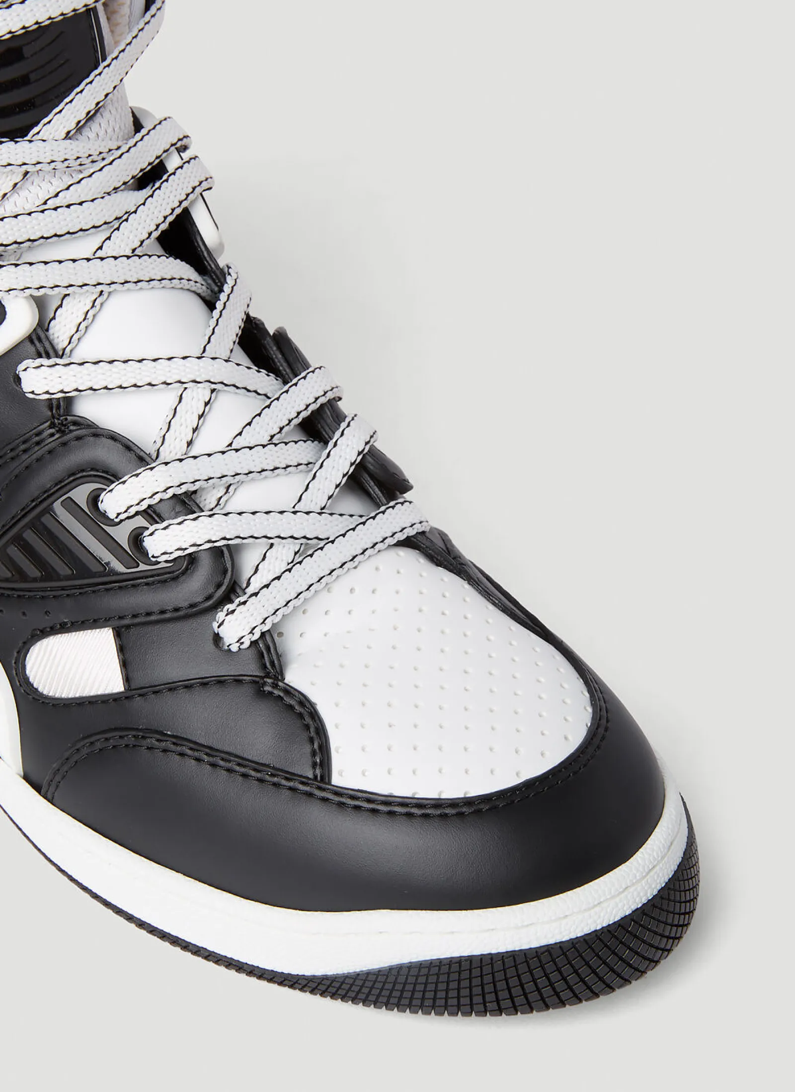 Men Gucci Sneakers^Basket Sneakers