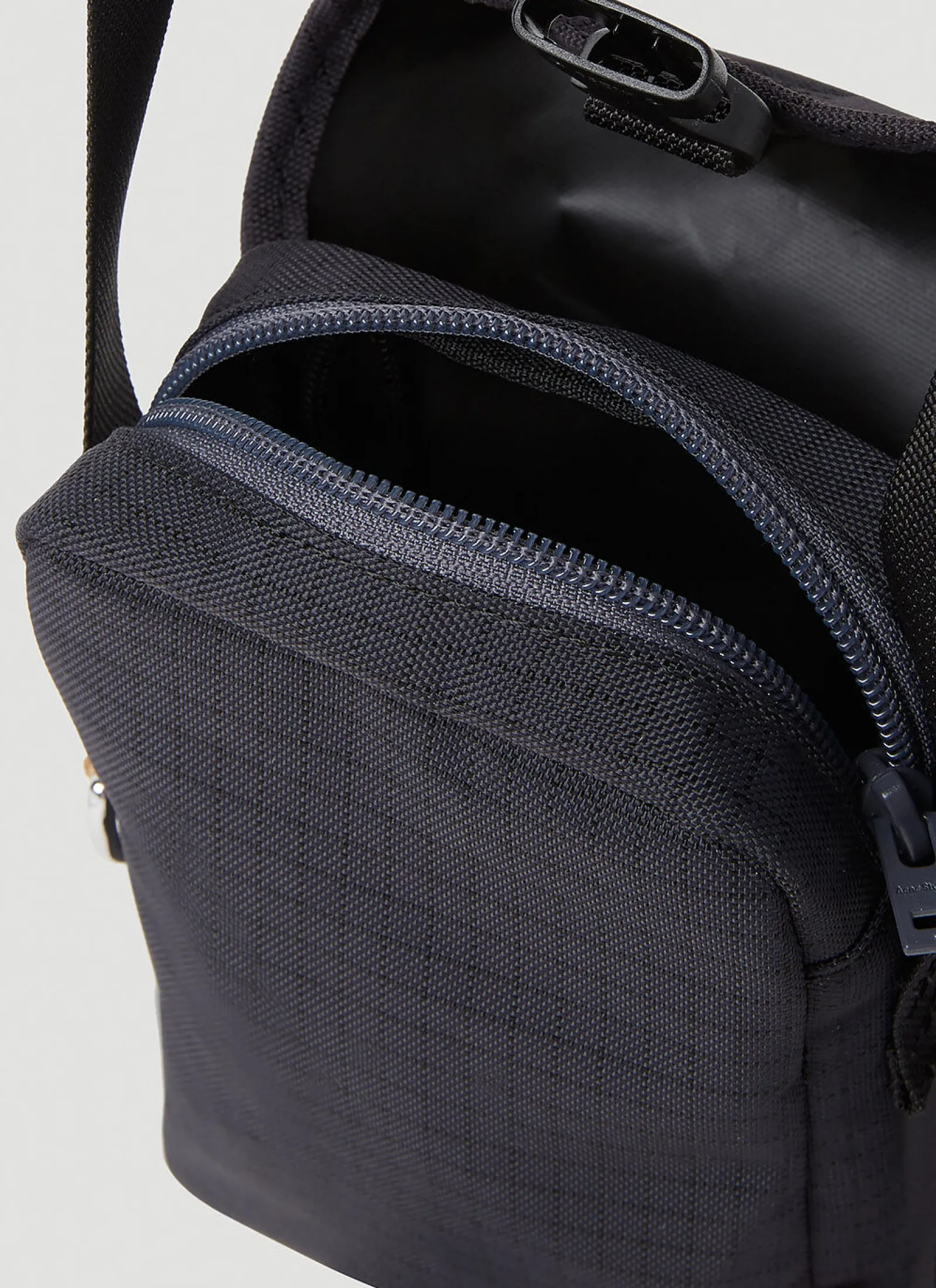 Men Acne Studios Crossbody Bags^Buckle Fastening Crossbody Bag