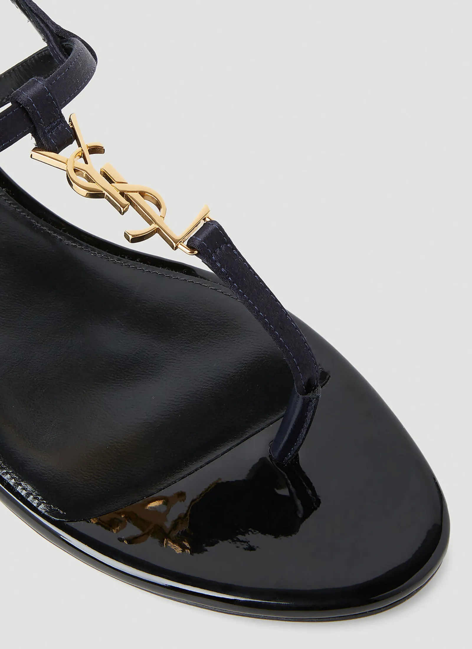 Cassandra Flat Sandals>Saint Laurent Best