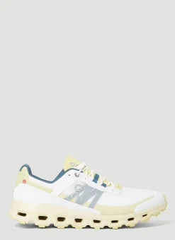 Men On Sneakers^Cloudvista Sneakers