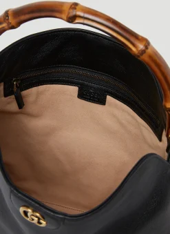 Diana Medium Shoulder Bag></noscript>Gucci