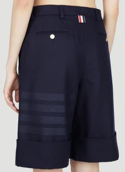 Flannel Four Bar Sack Shorts></noscript>Thom Browne