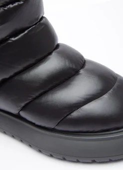 Gaia Pocket Mid Snow Boots></noscript>Moncler