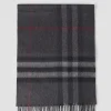 Men Burberry Scarves^Giant Check Scarf