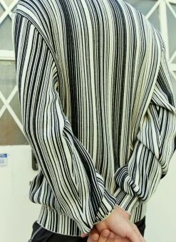 Glitched Knitted Sweater></noscript>VTMNTS Hot