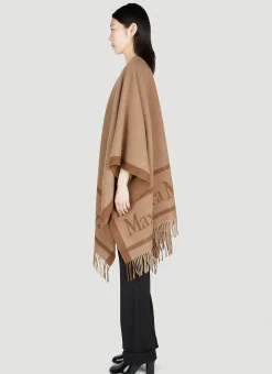 Hilde Poncho><noscript><img width=