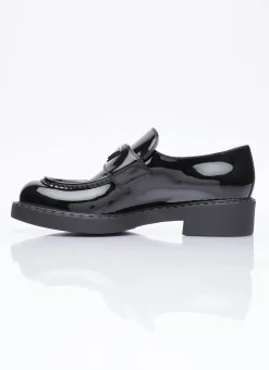 Logo Plaque Loafers></noscript>Prada Hot