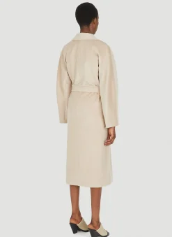 Madame Coat><noscript><img width=