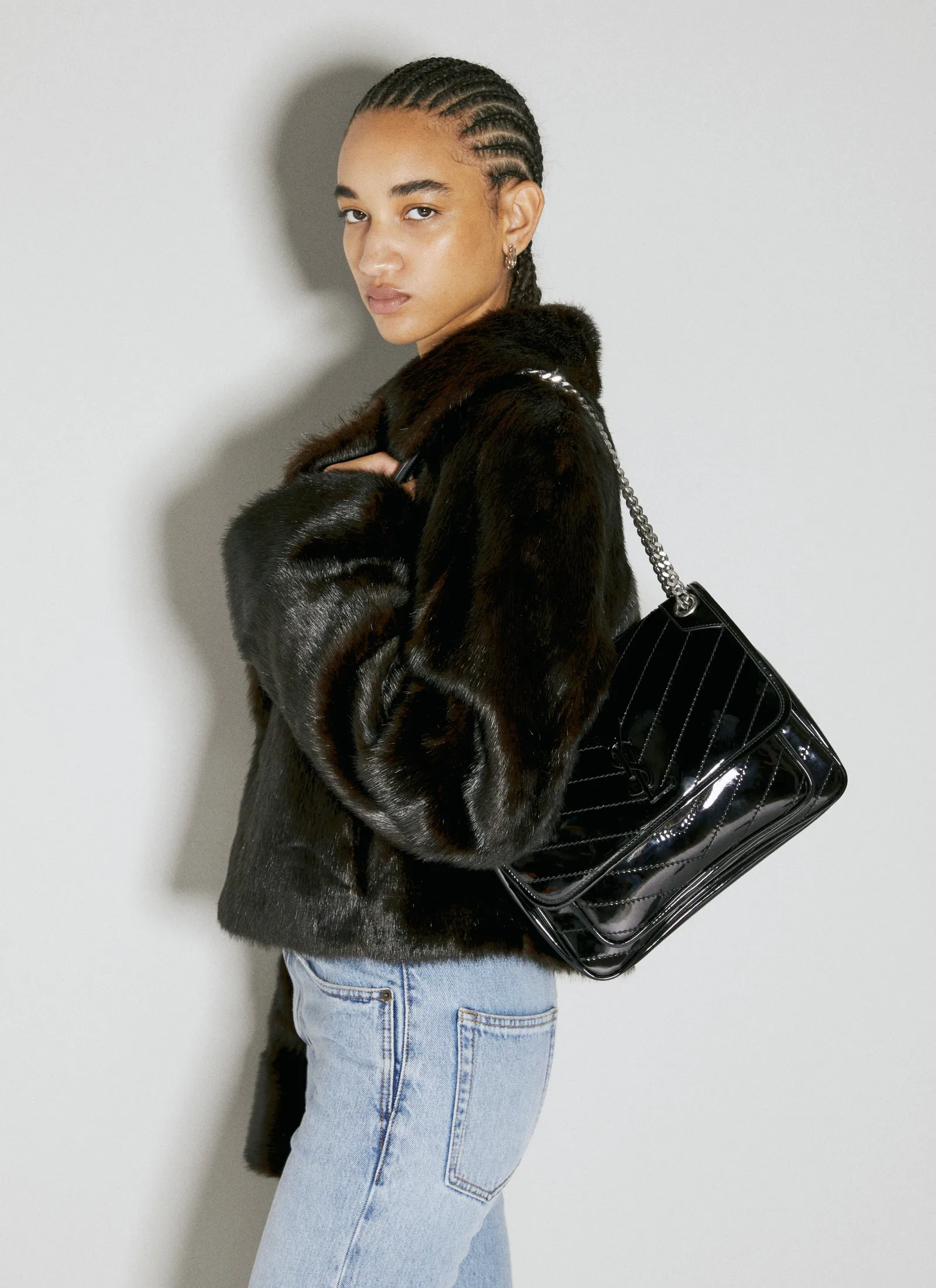 Medium Niki Shoulder Bag>Saint Laurent