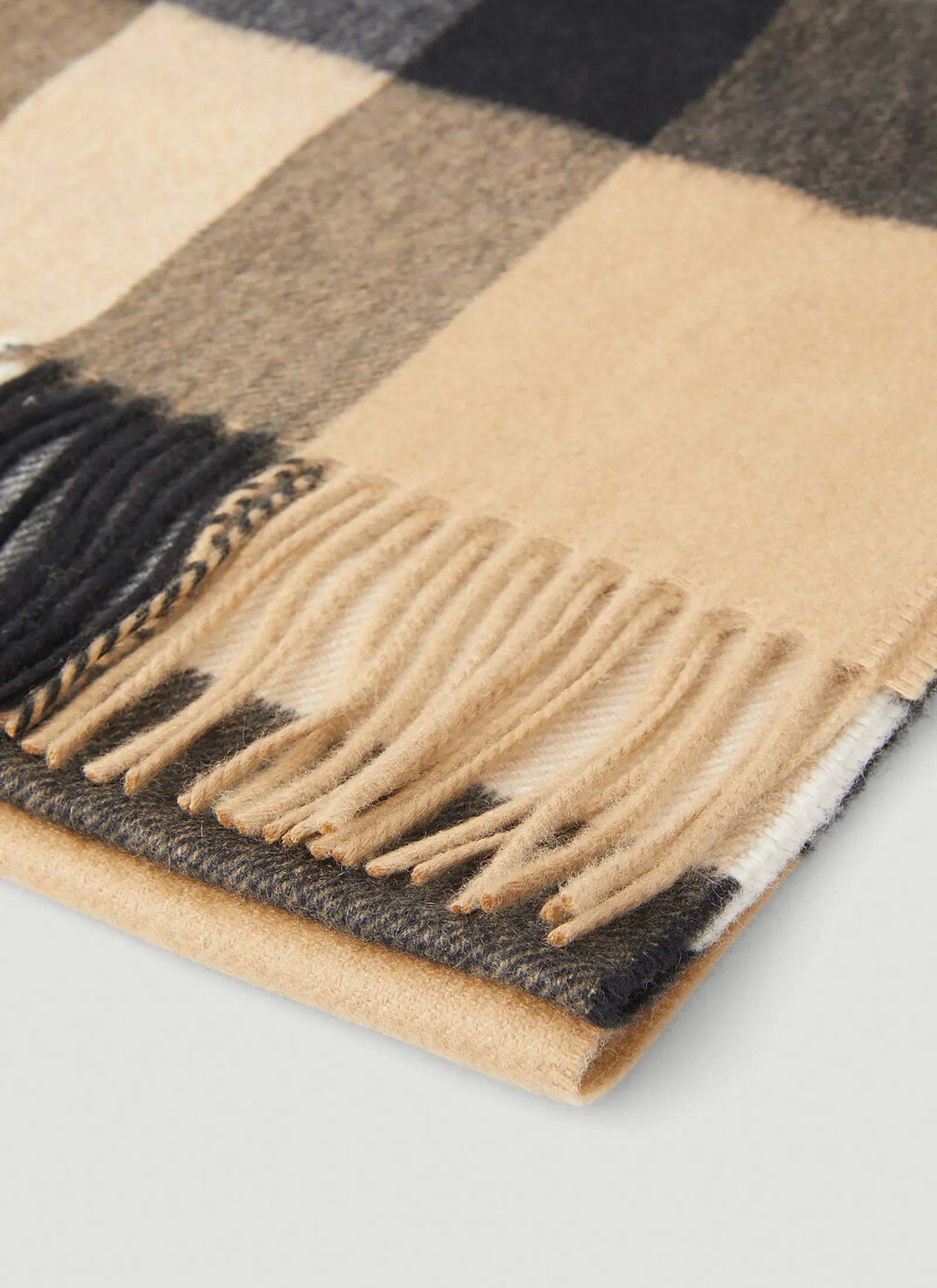 Men Burberry Scarves^Mega Check Scarf