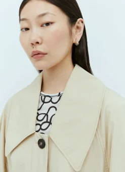 Oona Trenchcoat></noscript>Rejina Pyo