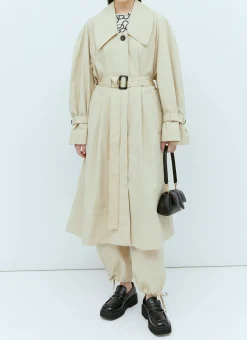 Oona Trenchcoat></noscript>Rejina Pyo