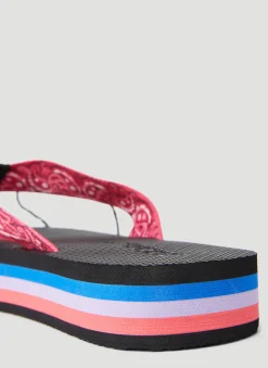 Paisley Print Flip Flops></noscript>Arizona Love New