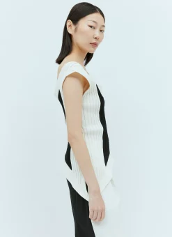 Pointed Contrast Ribbed Top></noscript>Issey Miyake Hot