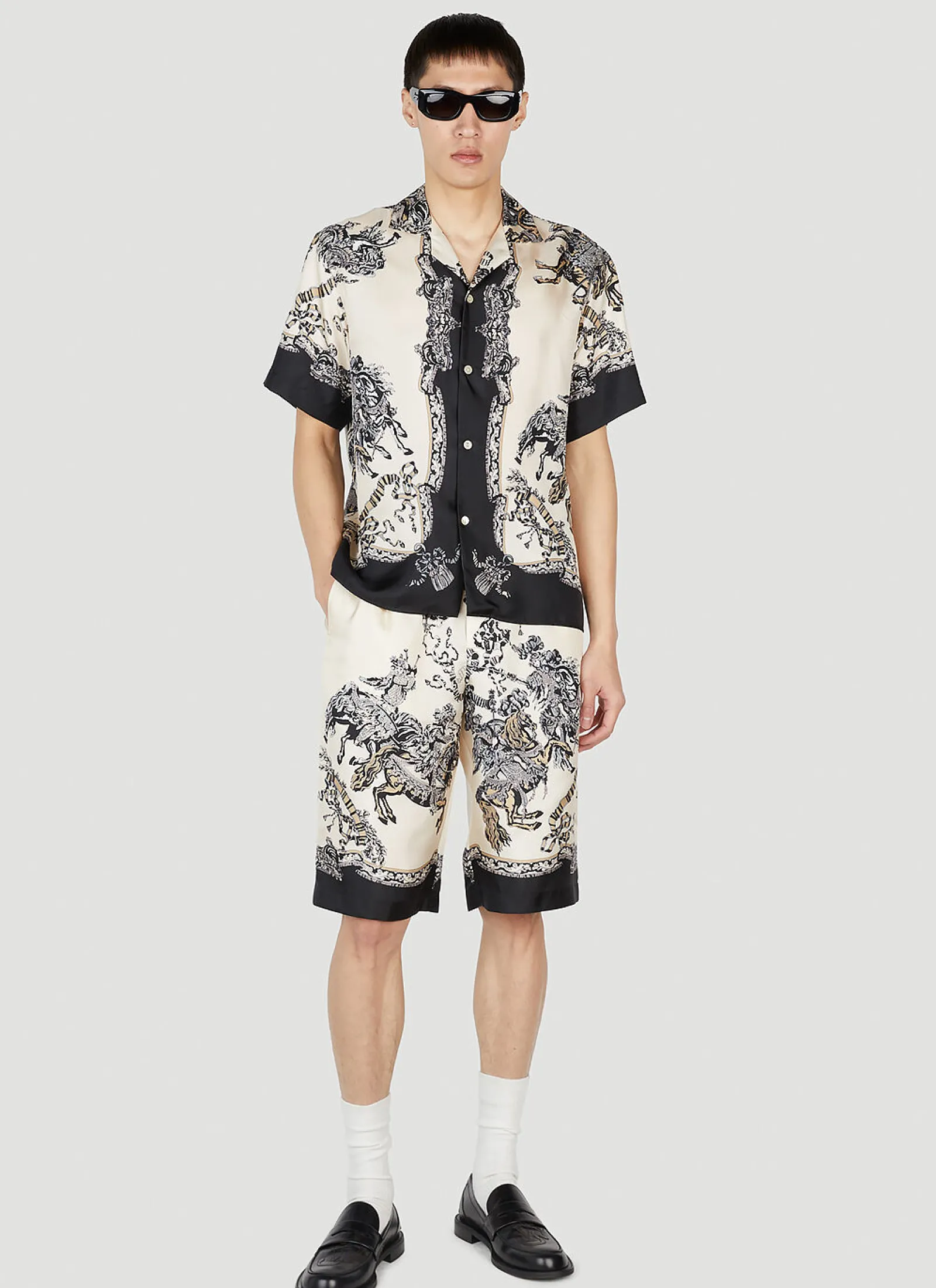 Men Gucci Shorts^Printed Silk Shorts