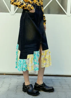 Ruffled Stair Denim Skirt></noscript>Reward If Found Hot